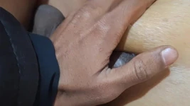 Tia fofa em My Village Want to His Boobs Massage com pau vermelho do boquete com peitos