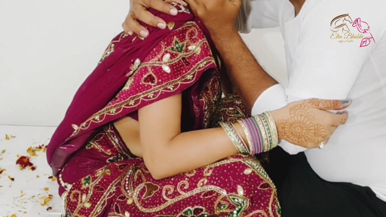 Eliabhabhi: Noua mireasă cu drepturi depline, cur și pizdă, ambele futai (full HD)