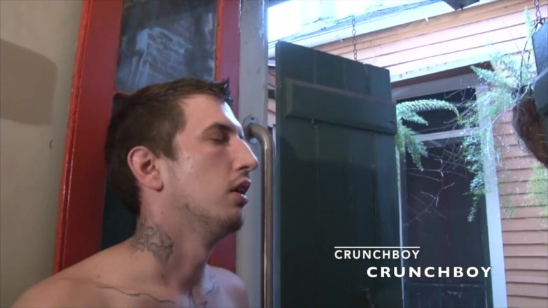 Twinks creampied by straight boys: Gemene homosexual care suge un băiat heterosexual real în fostul loc...