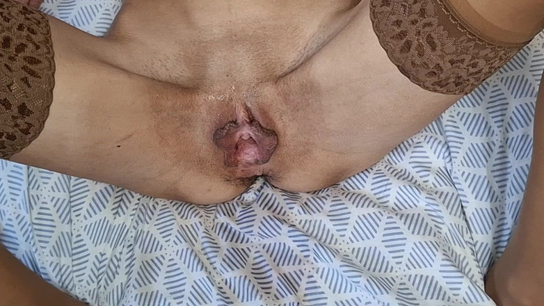 Wet Pussy Fuck: 18-year-old Skinny Teen Takes Extreme Fisting, Her Whole Hand in...