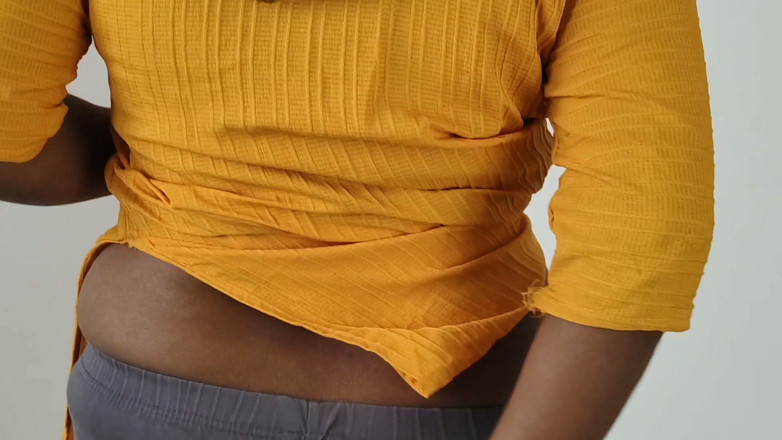 Laxi ammu: Divorced Aunty