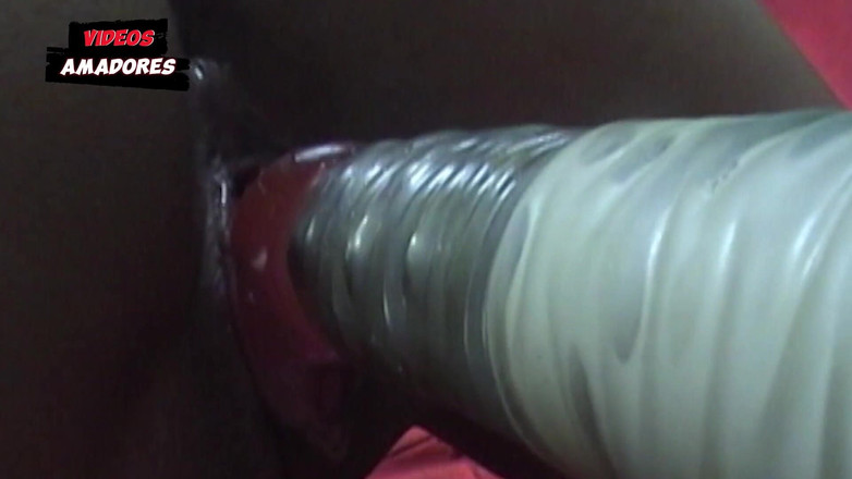 Amateurs videos: 两个女同性恋的婊子打到互联网上