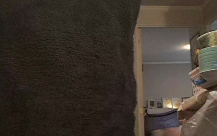 Mommy big hairy pussy: Macocha bez majtek w gorącej kuchni