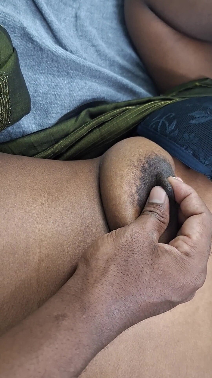 Kristy Mia: Part 2 Saree: Tamil Girl Spreading Her Legs for Neighbor Boy (pakkathu...