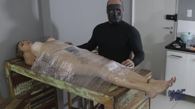 MAF fetish studio: Akemi ograniczona, dotknięta i zdominowana