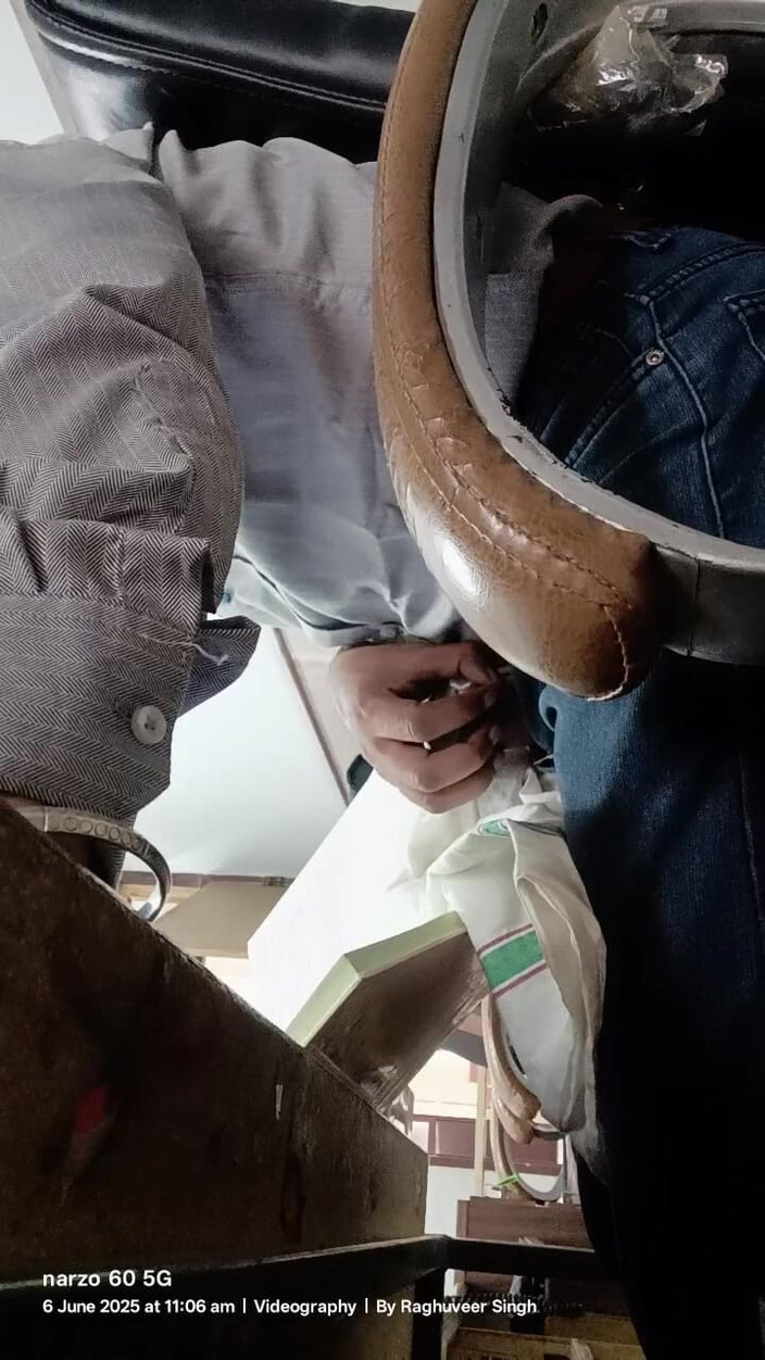 Rajasthani-old-lover: 공공장비에서 따먹히는 핫한 금발 밀프