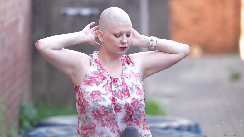 Euro Bald: Nowa fryzura Anne
