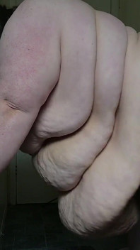 SSBBW Giant Belly Clapping Video