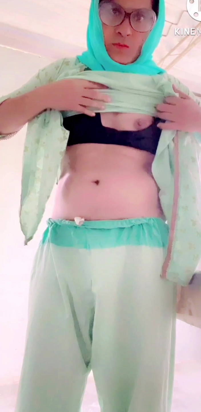 Apple00001: Sissy Routine in Every Morning