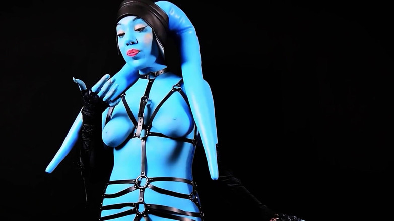 Little Puck: Twi'lek Alien Slave | Star Wars Cosplay