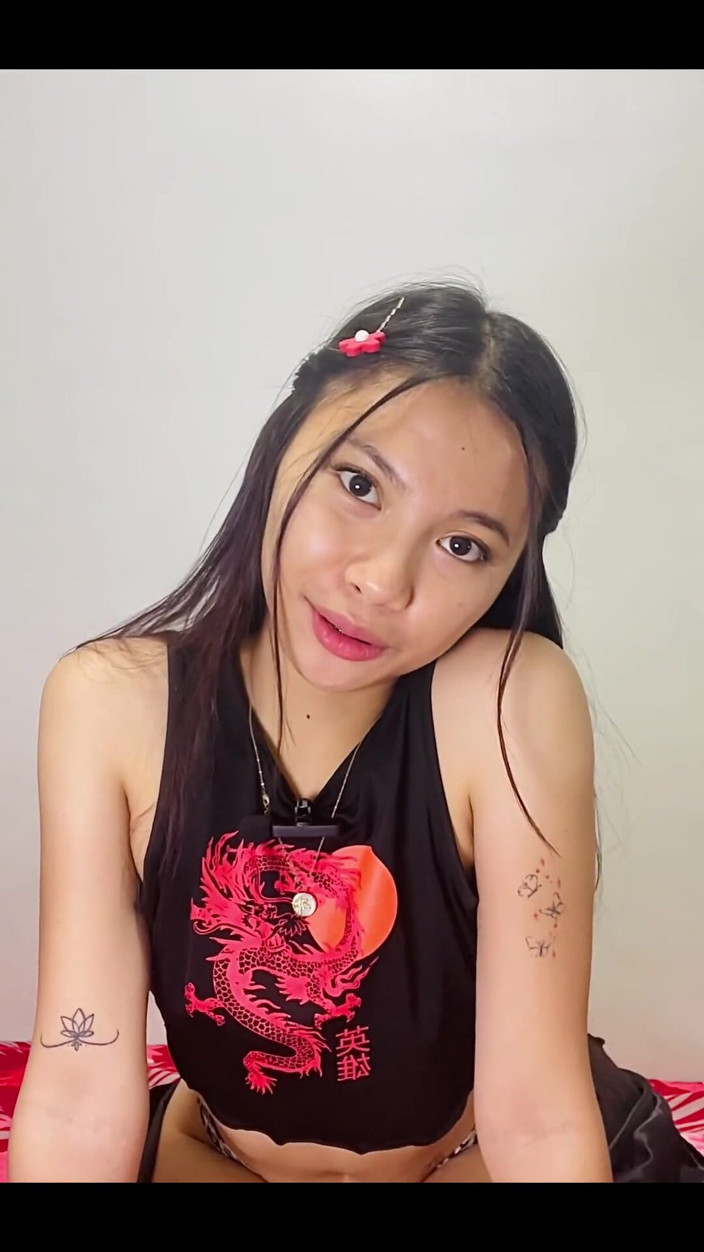 Cherrryblisss: Ragazza carina