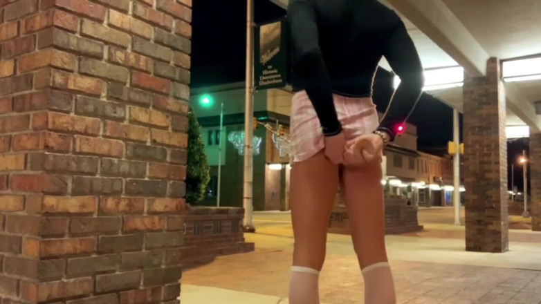 CindieLove: Celana dalam rok pendek pelacur hot yang luar biasa