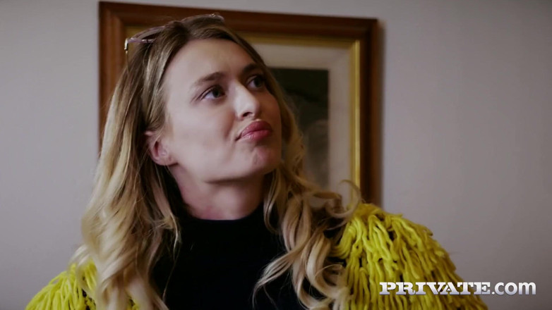 Private.com: Henessy is de perfecte meid voor een trio met Natalia...