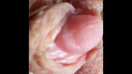Cuteblonde666: Cận cảnh cái lồn đầy lông của tôi và âm vật khổng...