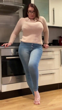 지금 나를 임신!! 내가 오르가즘으로 내 안에 정액을 쏴!!
