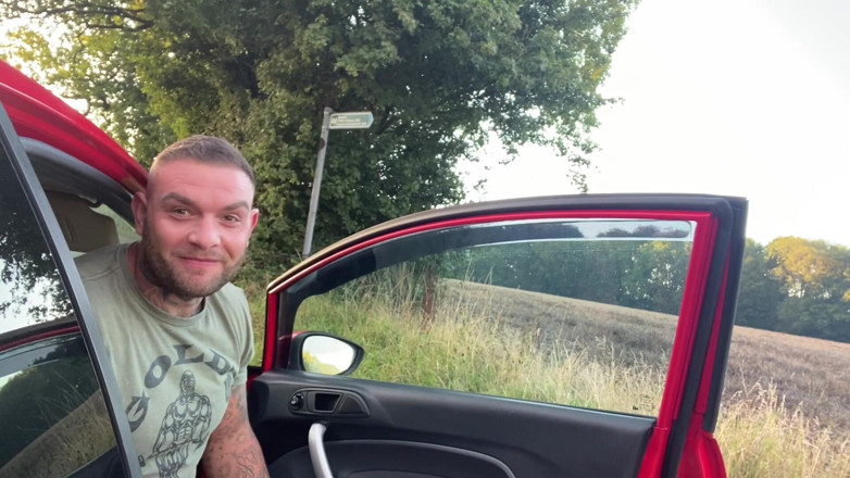Andyleexxx: Horny Irish Fat Cock Gets His Dick Out and Cums...