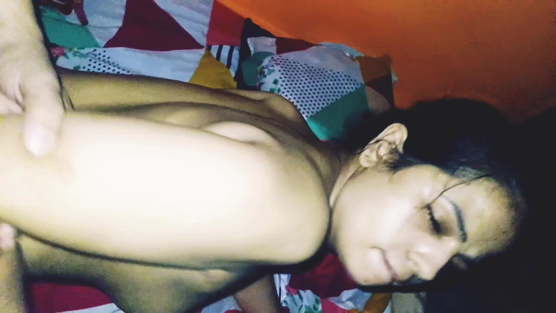 Hot Sis: Latika udělá zezadu a nevlastního bratra velké péro do kundičky