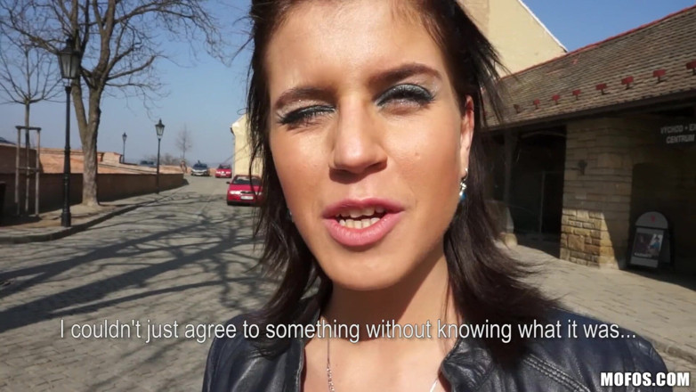 Public Pickups: Public Pickups - Kristine Crystalis mostra sua jaqueta de couro e...