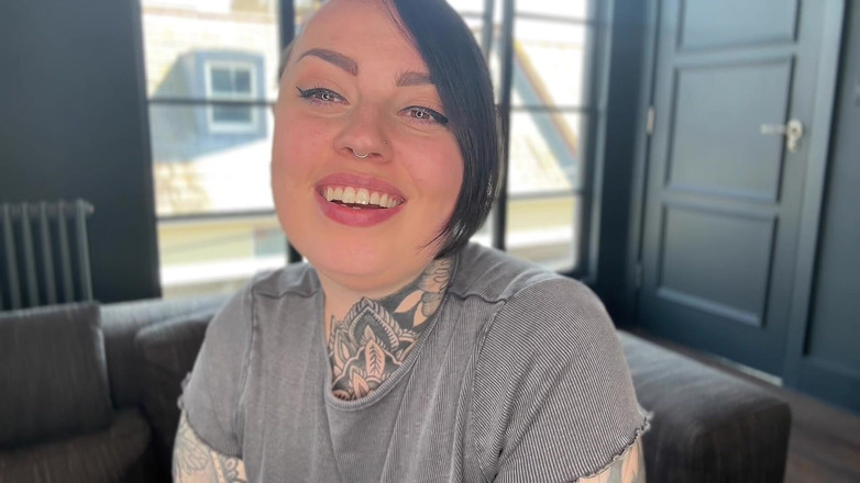 Miss Valentina: Instrukcje dotyczące bicia jaj