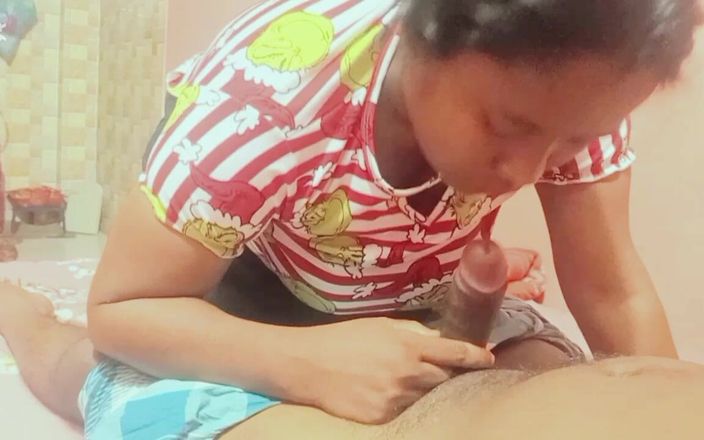 Riyamoni: Tôi đã làm tình lần đầu tiên để gặp bạn gái của Kolkata.