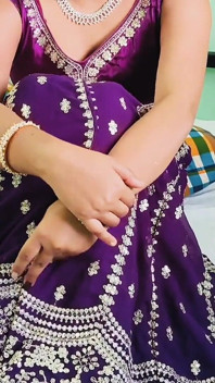 Piękna indyjska dziewczyna po raz pierwszy seks w Lehanga z BBC, ciasne cipki hard-core indyjski desi sex hindi audio Xxxx