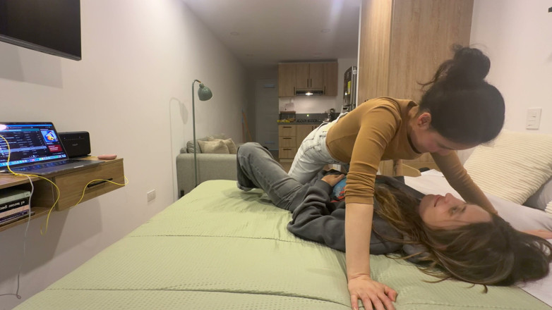 scarlettandc: On Bouge Nos Fesses Pour Twerk