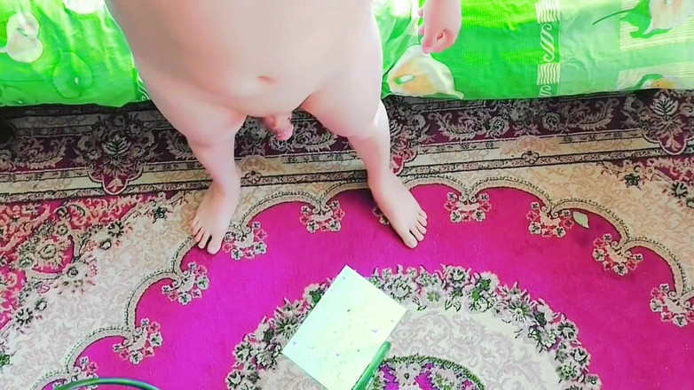 Kitty_Cross: Frestelse i lårhöjder