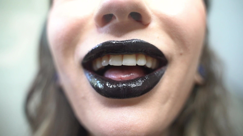 Rarible Diamond: Polib gotickou holku ze zrcadla