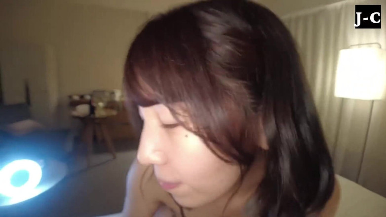 J-Cams: Satomin 27 tuổi tận tâm làm hài lòng những người yêu...