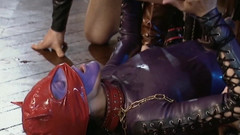 Bisco Birchwood Productions: Enema susu lezat ke dalam mulut orang aneh kulit!