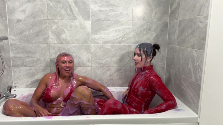 CALLIE ROKS: Lateksowy gunge z Belle Ohara