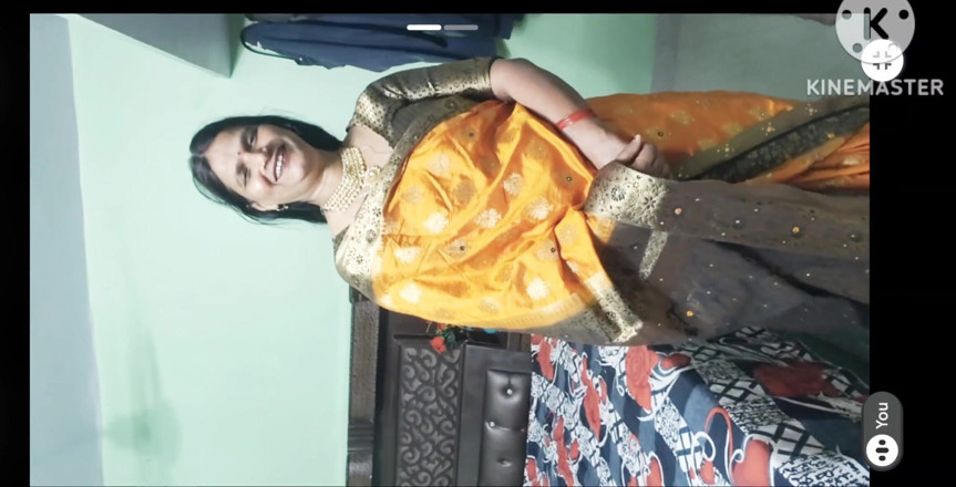 Lustykajolbhabhi: Dikongkek oleh suami dalam panggilan video di hadapan kawan