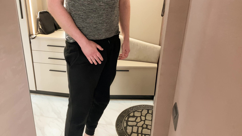 CumInMyMouthBaby: La mamma dell'amica si è accorta che la stavo guardando e...