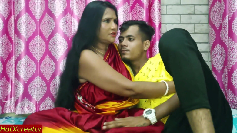 Hot creator: hot sauteli aanti spasht gandi baat karte hue seks karte...