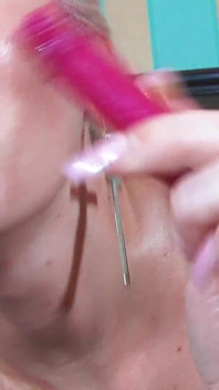 Lipstick वर्चस्व