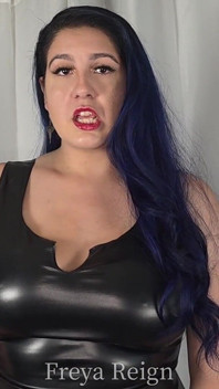 Findom ti chiede di succhiare il cazzo