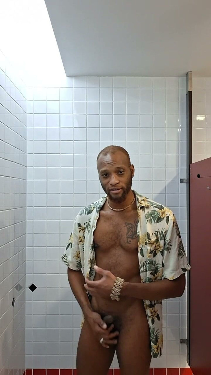 Kennie Jai: Had to Get Away From Work and Jerk