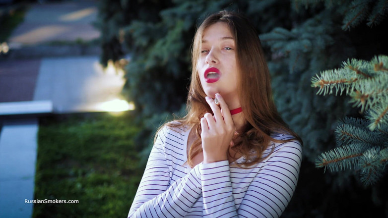 Russian Smokers: Sultry Russian Girl Smoking Cigarette by Waves