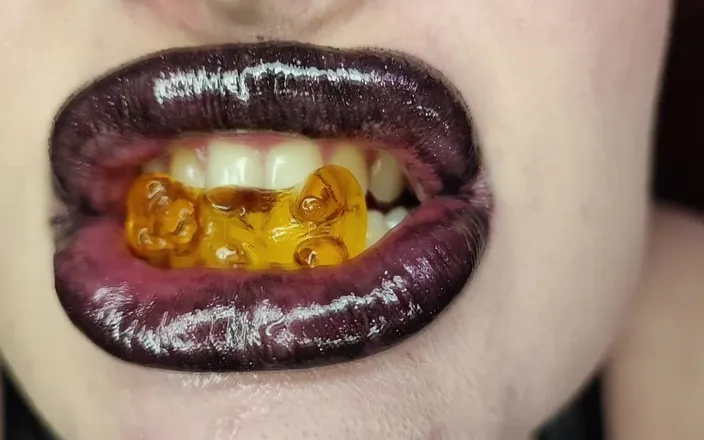 Princess18_: I Turn You Into Gummy Bear and Eat You