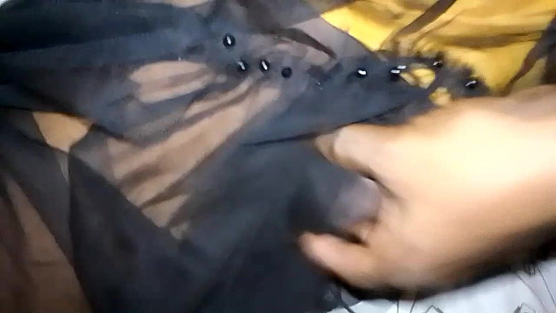 Jaanu294: 黄黄色がかった黒のゴウでお茶を入れます