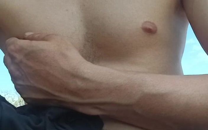 Xhamster stroks: Sarani leones sexvideo, in dem sie masturbiert und massiert