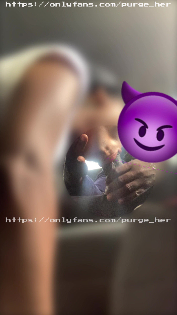 Purge_her: Carine Dalla Pelle Chiaro Grandi Labbra Mi Fanno Venire Duro...