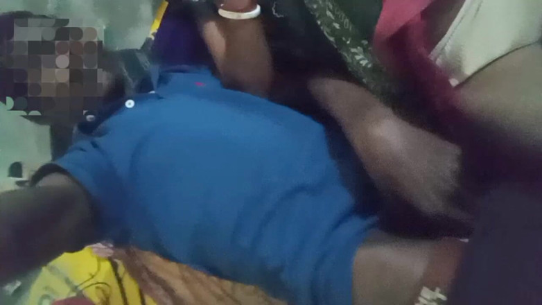 Bengaliauntykichut: Desi Old Neighbor Friend's Aunty Was Fucked in a Romantic...