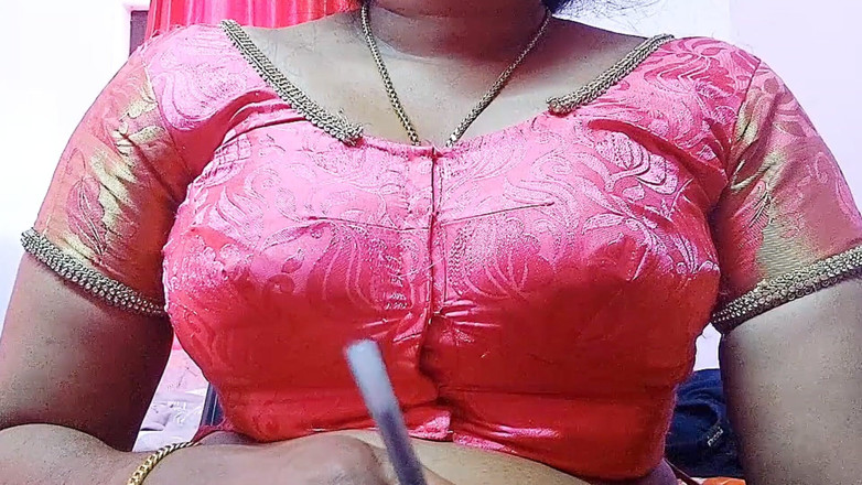 Desi Mohini: Ateşli köylü üniversite öğretmeni odada seks yapıyor