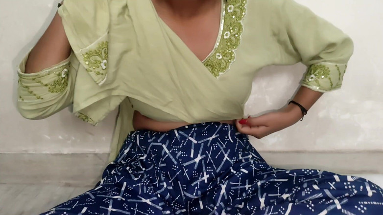 Rinkii: Hot Indian Teen Girls Fingering Her Pussy so Hard