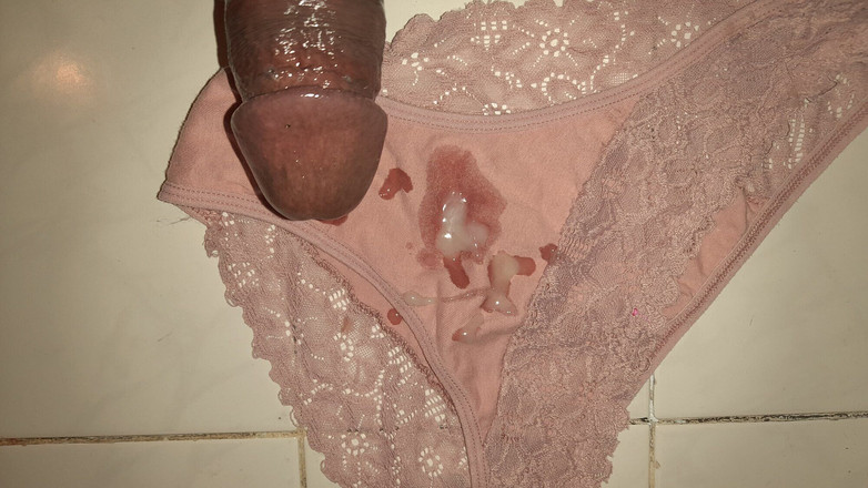 Black guy: Corrida en sus bragas pt. 5 . Bienvenido a Otro en la...