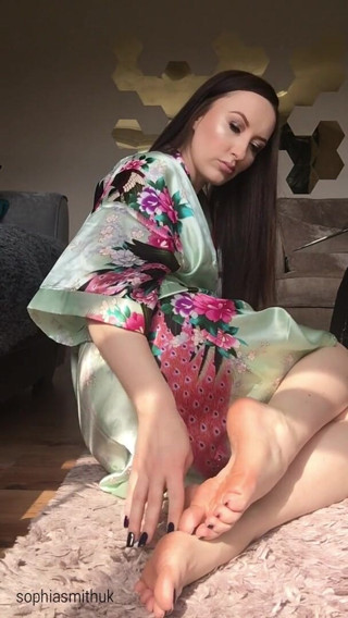 SophiaSmithUK: Dokuczanie sandałowych stóp