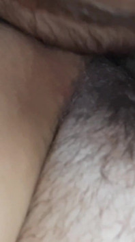 Eu fodo uma milf amadora com uma buceta com tesão.