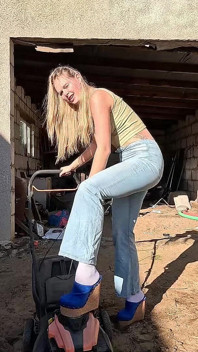 Blue Clogs & Cold Mower Cranking Struggle After Winter