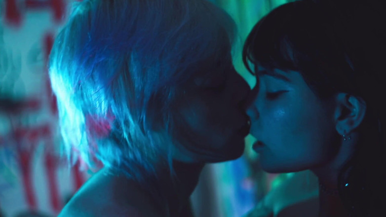 Quente club: Acidalia E nath - 朋友之间的女同性爱